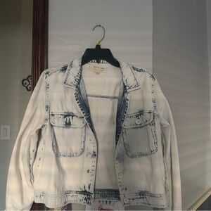 Cloth & Stone Denim White jacket with blue